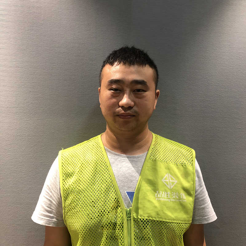 李竟
