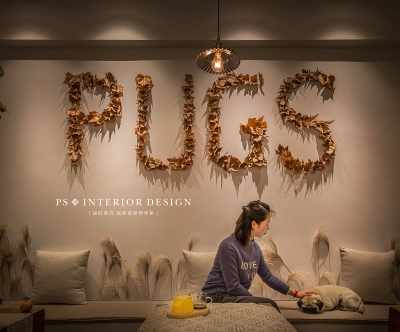 PUGS-是咖啡馆也是花艺教室